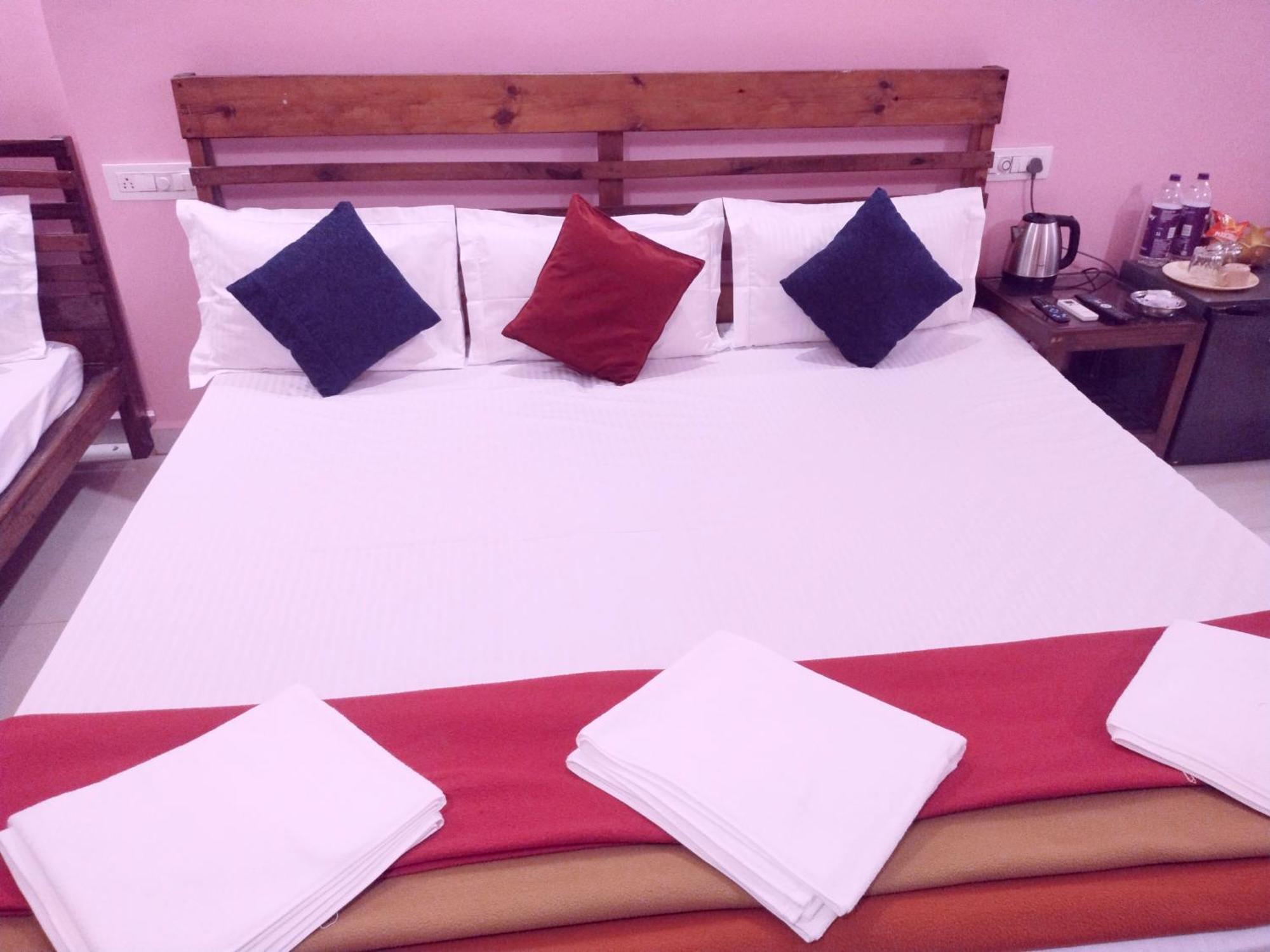 Samant Beach Resort Malvan Exterior photo