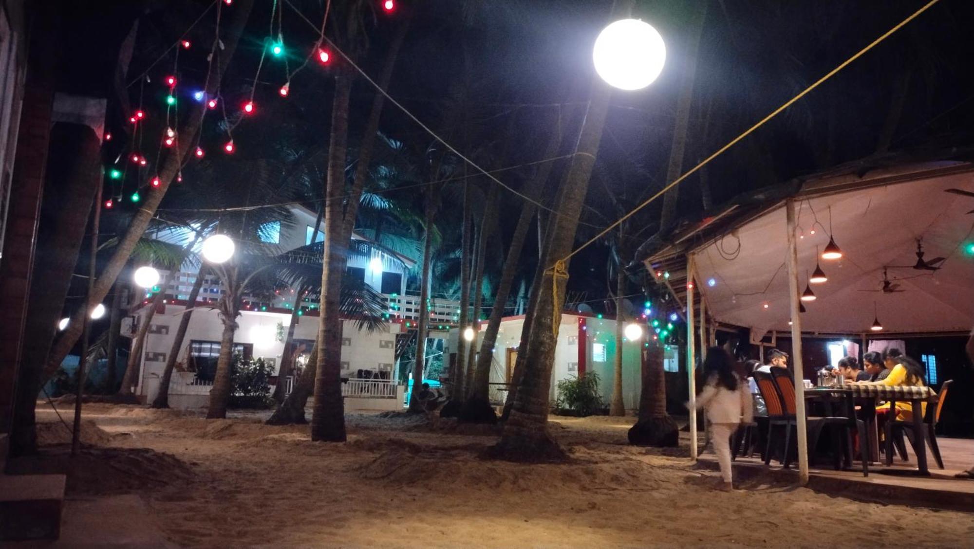 Samant Beach Resort Malvan Exterior photo