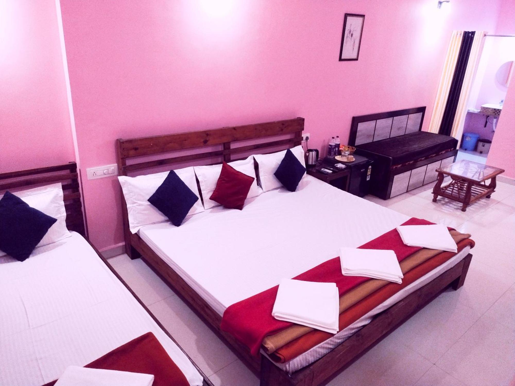 Samant Beach Resort Malvan Exterior photo